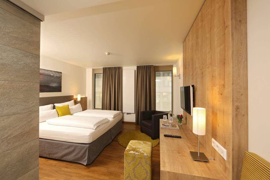 Hotel Goldenes Rad Ulm Ruang foto