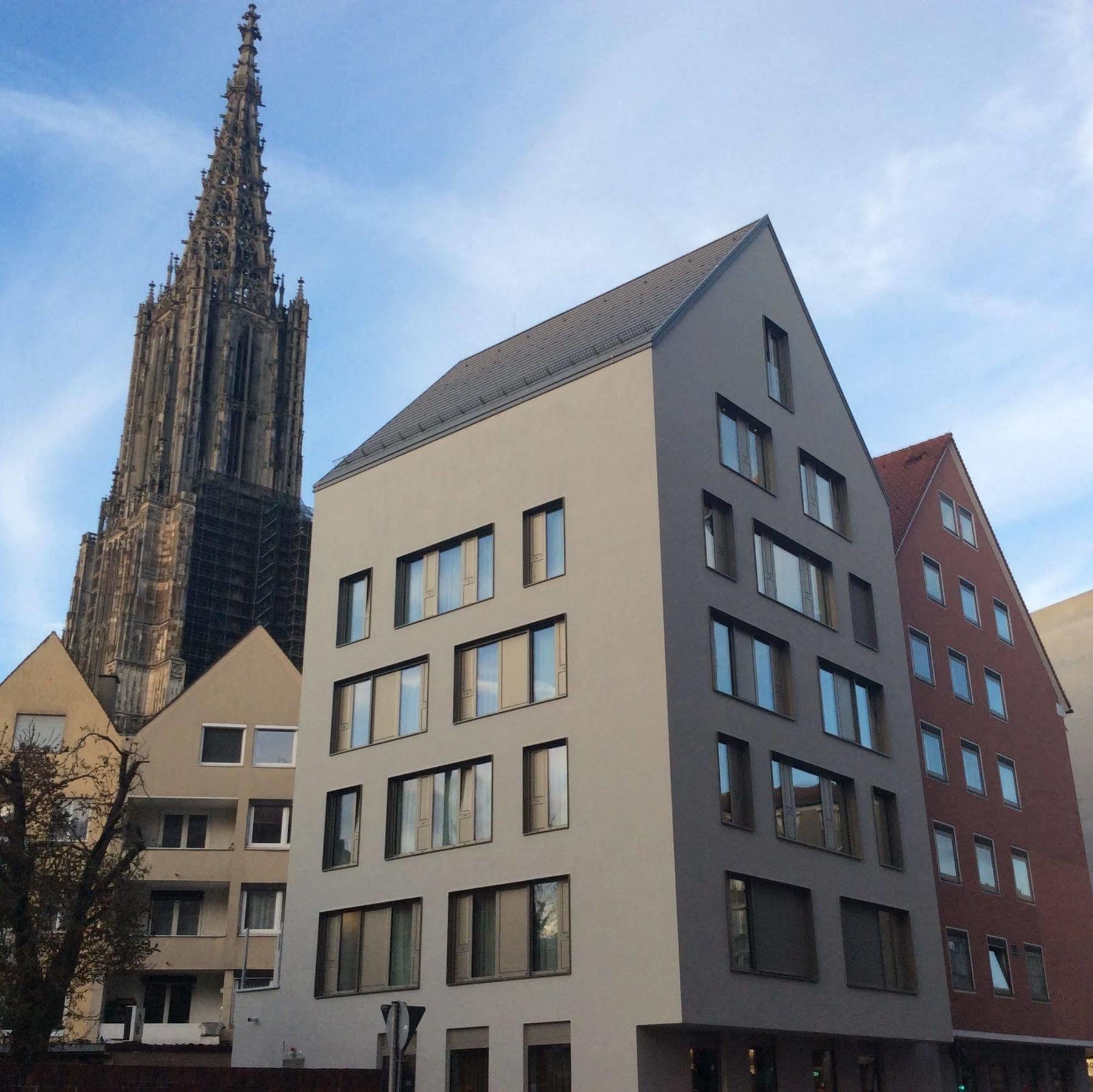 Hotel Goldenes Rad Ulm Bagian luar foto