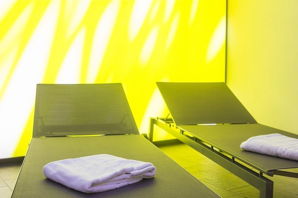 Hotel Goldenes Rad Ulm Bagian luar foto